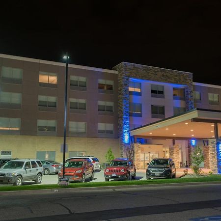 Holiday Inn Express & Suites - Louisville N - Jeffersonville By Ihg Екстериор снимка