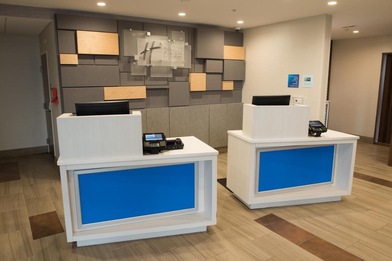 Holiday Inn Express & Suites - Louisville N - Jeffersonville By Ihg Екстериор снимка
