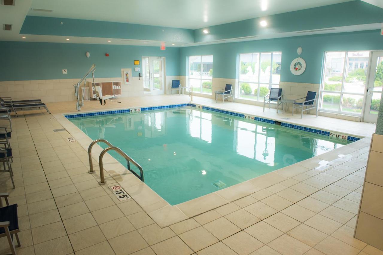 Holiday Inn Express & Suites - Louisville N - Jeffersonville By Ihg Екстериор снимка